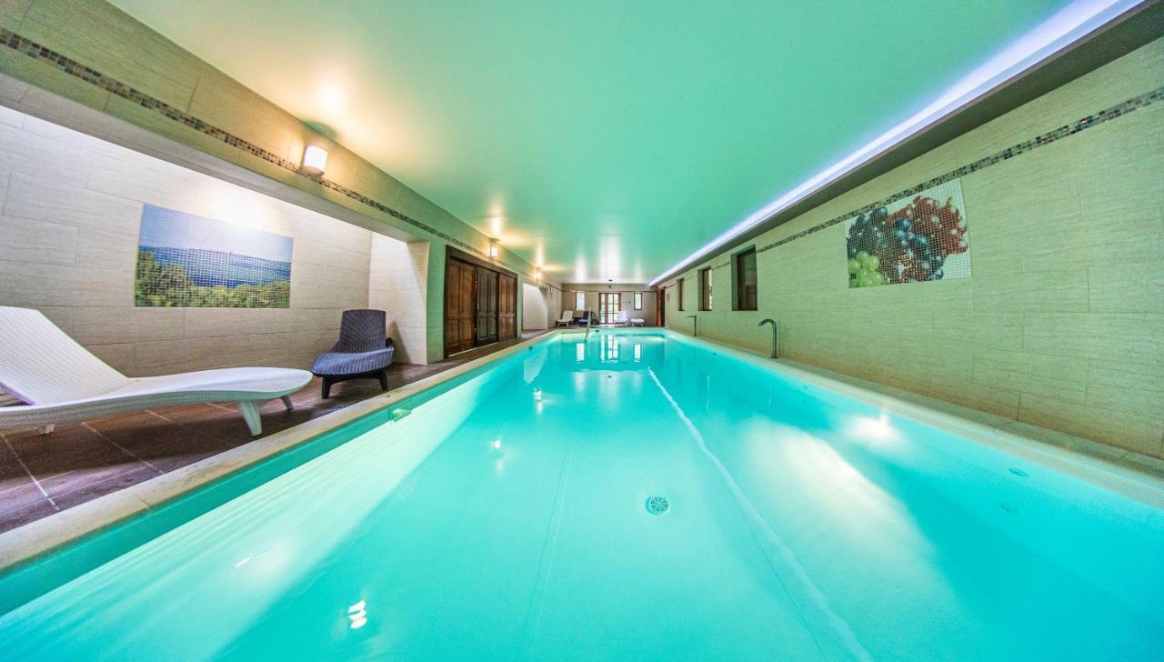 Borhotel Sziluett Farkasmaly Gyongyos Exterior photo